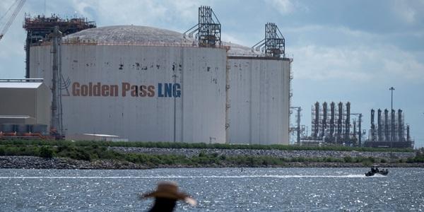 한국 미국산 LNG 수입 확대 '빈 수레' 그치나, 생산과 공급 능력에 한계 부각