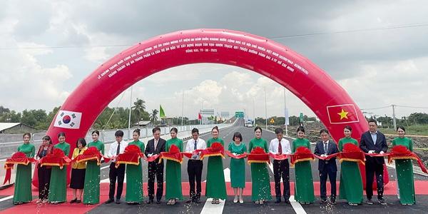 금호건설 베트남 년짝대교 개통식 개최, 물류 효율 향상 기대