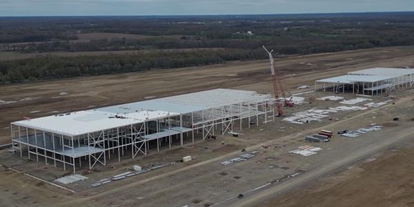 북미 배터리 공급 과잉 장기화 전망, 트럼프 정책 변화로 수요 대비 '480%'