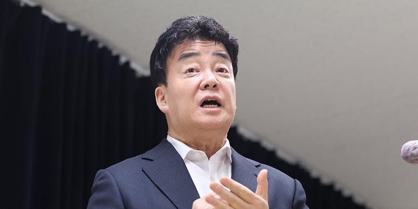 더본코리아 창업공신이자 대학동기 강석원 각자대표 사임, 백종원 1인체제 약일까 독일까 