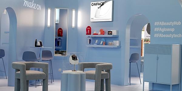 아모러페서픽 메이크온, IFA 2025서 마이크로 LED 마스크 디바이스 공개