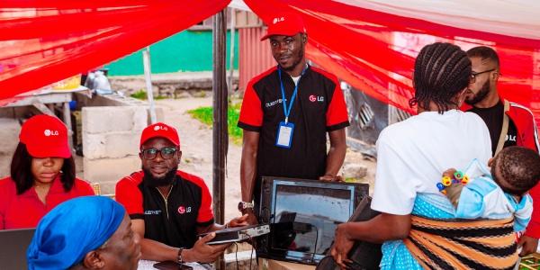 LG전자, 나이지리아서 '24시간 식수 시설' '이동식 무료 세탁방' 지원