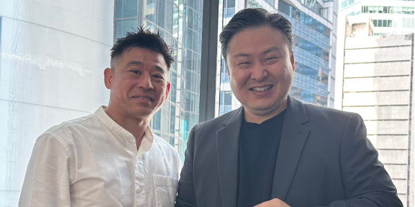 최준호 패션그룹형지 '글로벌' '신사업'에 목매, 본업 부진에 곳간 비워간다 