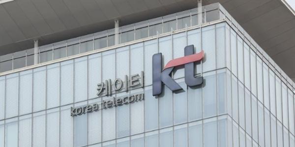 [김재섭의 뒤집어보기] '낙하산 CEO'와 '탈통신'의 역풍? 