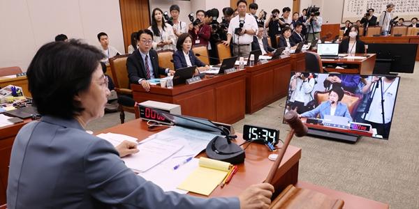 '검찰청 폐지·기재부 분리' 정부조직법안 국회 법사위 통과, 25일 본회의 상정 방침