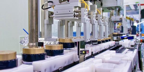 한국콜마 정부의 'AI 팩토리' 과제에 뽑혀, 다품종 소량 생산 확대