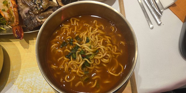 [현장] 삼양식품 불닭 이어 원조로 온다, 김정수 36년 만에 '우지라면' 점유율 회복 선언