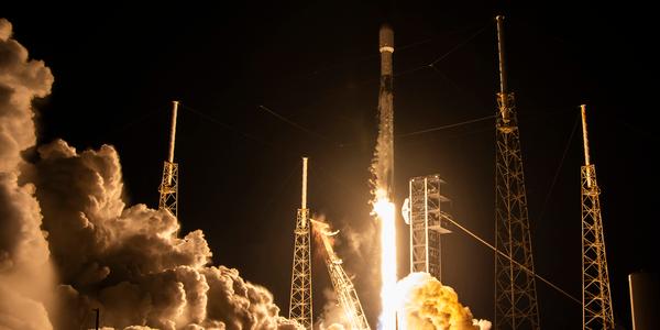 'KAI 개발' 군 정찰위성 5호기 발사 성공, 차세대 중형 위성 2~4호 발사 준비