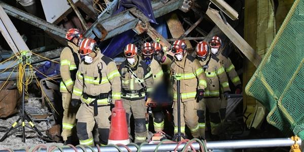 울산화력발전소 붕괴 사망자 5명으로 늘어, 매몰자 시신 1구 추가 수습