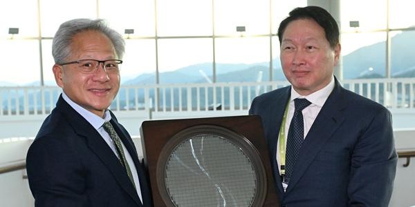 SK하이닉스 HBM 성공 최태원 리더십 조명, 