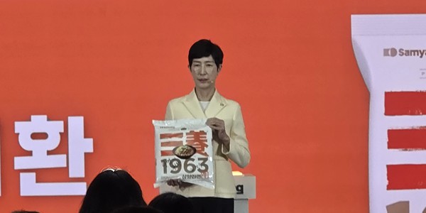 삼양식품 우지라면 전방위적 마케팅 쏟는다, 김정수 36년 '한풀이' 쉽지 않네