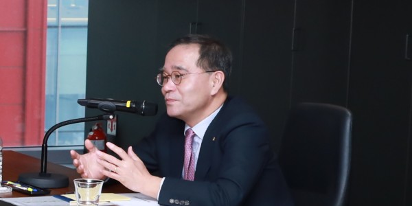 [Who Is ?] 이찬우 NH농협금융지주 대표이사 회장 