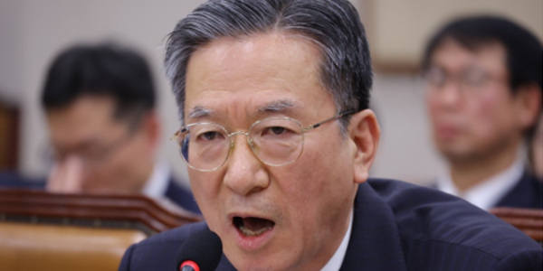 범여권 반발에 정부 '검찰개혁안' 사실상 폐기, 검찰개혁 주도권 이제 국회로 