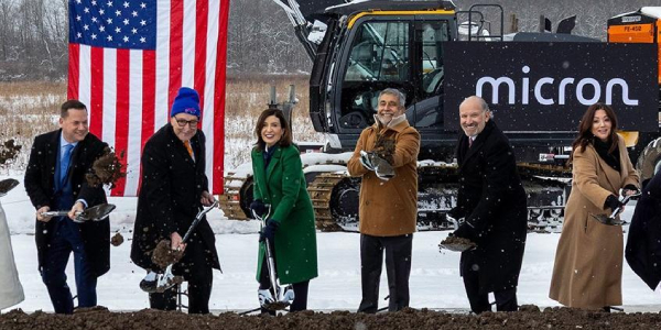 미국 반도체 100% 관세 땐 HBM 주도권 흔들린다, 메모리 투자 압박에 삼성전자 SK하이닉스 골머리