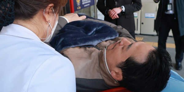 당무 복귀 앞둔 <a href='https://www.businesspost.co.kr/BP?command=article_view&num=413621' class='human_link' style='text-decoration:underline' target='_blank'>장동혁</a>, <a href='https://www.businesspost.co.kr/BP?command=article_view&num=385242' class='human_link' style='text-decoration:underline' target='_blank'>한동훈</a>·특검·이준석 '산 넘어 산' 일이 더 꼬여