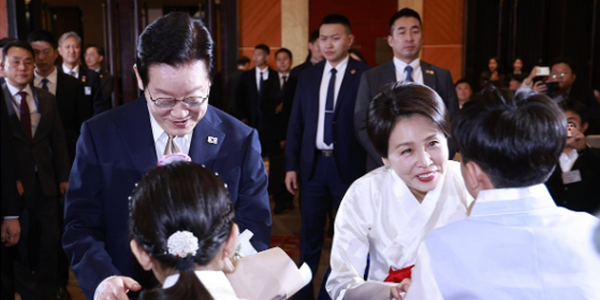 [리얼미터] 이재명 지지율 0.9%p 오른 54.1%, 8주째 50% 초중반대 이어져