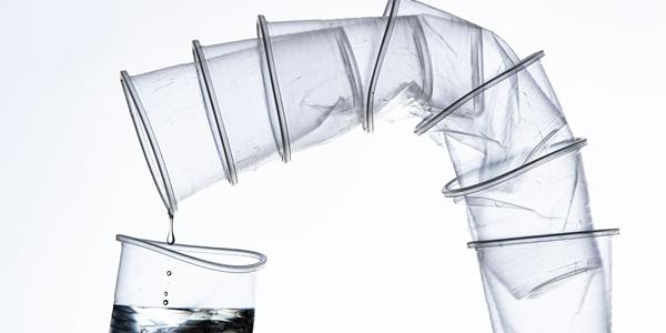 미세플라스틱 기후뿐 아니라 건강도 망쳐, 치매 두렵다면 멈춰야 할 행동은?