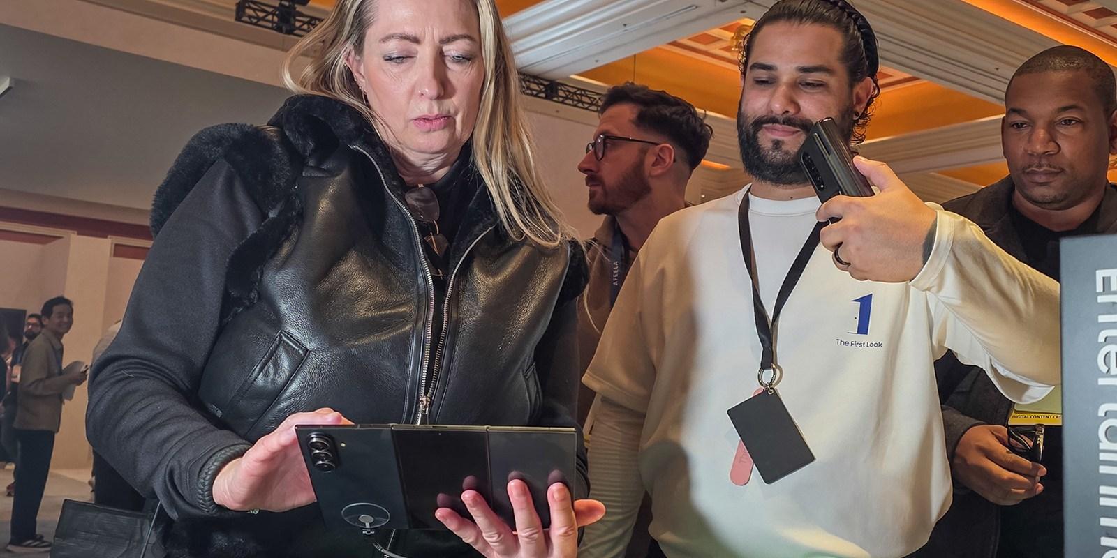 삼성전자 '갤럭시 Z 트라이폴드', 씨넷 'CES 2026 최고 제품' 선정 