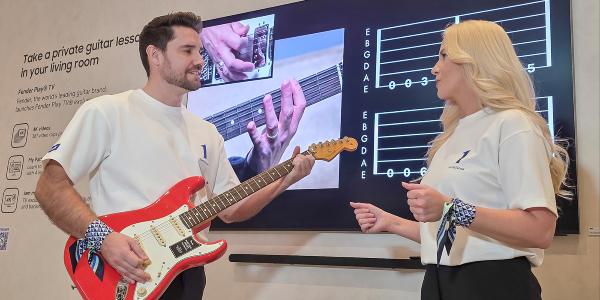 삼성전자, 대화면에서 즐기는 기타 레슨 '펜더 플레이 TV' 앱 출시