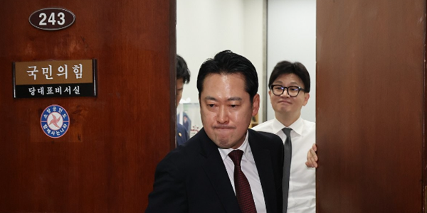 국힘 한동훈 제명 열흘 연기, 그의 앞에 놓인 '네 갈래 길' 모두 쉽지 않아