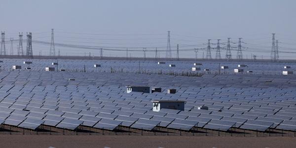 중국 태양광 패널 업계 수익성 개선 어려워져, 은값 상승에 '설상가상'