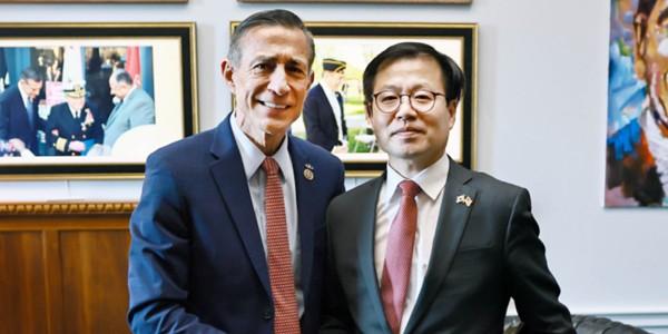 쿠팡 사태로 '온플법' 입법 여론 들끓어, 독점규제 뺀 법으로 미국 반발 뚫을까