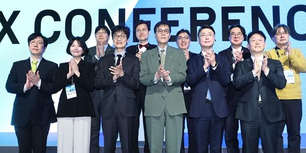 네이버, 한국은행에 금융경제 특화 자체 AI 구축 완료