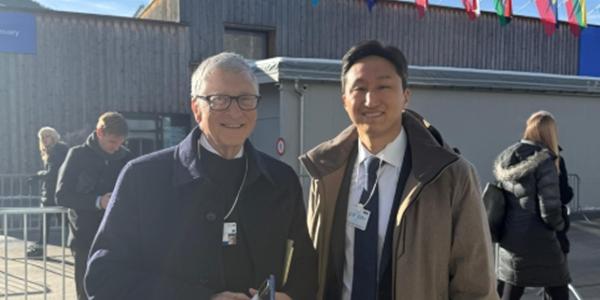 HD현대 회장 정기선, 다보스포럼서 'SMR 깐부' 빌 게이츠와 회동