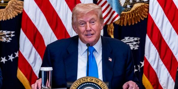 트럼프 한국에 관세 인상 예고는 '실체 없는 위협' 평가, 