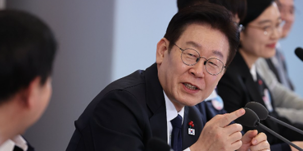 <a href='https://www.businesspost.co.kr/BP?command=article_view&num=425512' class='human_link' style='text-decoration:underline' target='_blank'>이재명</a> 연일 강경 메시지 '부동산 총력전', 지방선거 앞두고 '보유세' 핫이슈로