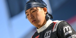 <a href='https://www.businesspost.co.kr/BP?command=article_view&num=425898' class='human_link' style='text-decoration:underline' target='_blank'>정의선</a>의 모터스포츠 열정에 합류한 조카 신우현, 현대차그룹 한국 첫 F1 대회 도전할지 주목