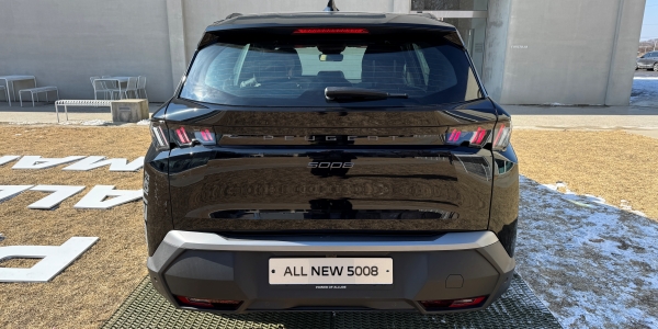 [시승기] 8년 만에 싹 바뀐 푸조 '올 뉴 5008 스마트 하이브리드', 숫자로만 판단할 수 없는 운전의 재미