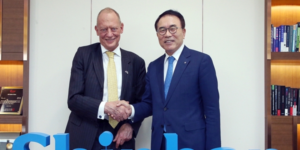 [Who Is ?] 조용병 은행연합회 회장 