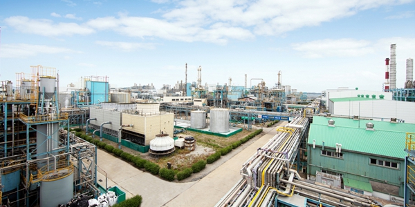 OCI '빅배스'로 반도체 훈풍 탈 준비, 김유신 고부가소재 전환 성과에 기대감