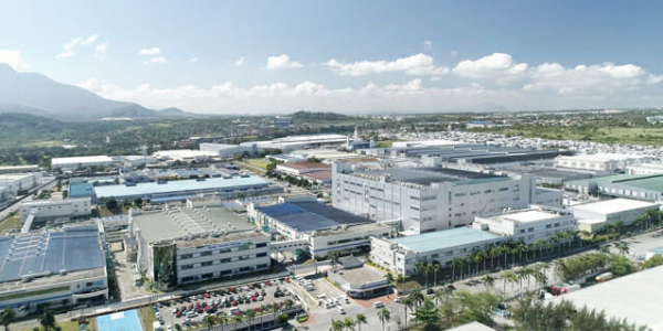 AI 특수에 메모리 이어 MLCC도 50% 폭등각, 삼성전기 <a href='https://www.businesspost.co.kr/BP?command=article_view&num=396891' class='human_link' style='text-decoration:underline' target='_blank'>장덕현</a> 필리핀 신공장 증설 속도