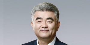 대우건설 수의계약 가까워지는 가덕도신공항, <a href='https://www.businesspost.co.kr/BP?command=article_view&num=390721' class='human_link' style='text-decoration:underline' target='_blank'>정원주</a> 토목명가 위상 더 다진다