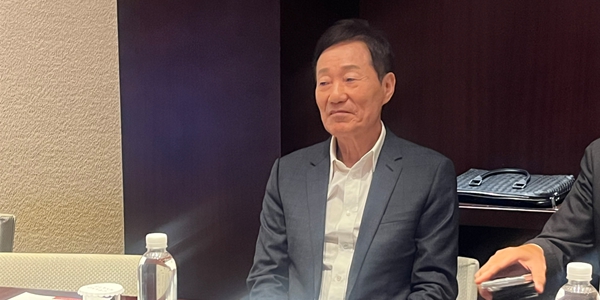 [현장] 한미사이언스 대주주 신동국 경영간섭 의혹에 "터무니 없는 음해", 경영권 분쟁 가능성도 선 그어