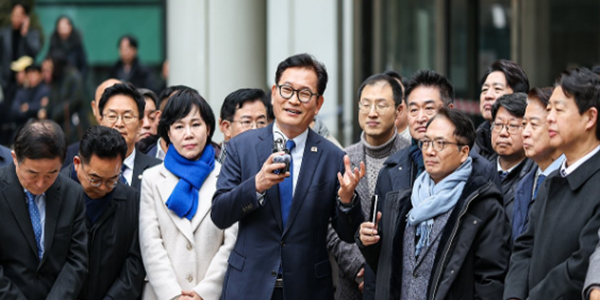 공직자 지방선거 사퇴 시한 D-3, 청와대 출신 후보자 면면 살펴보니