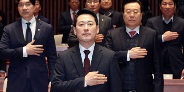 한동훈 제명에 국힘 의총 아수라장, 장동혁 '재신임 투표'로 정면돌파 나서나