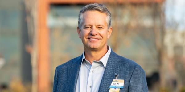 [데스크리포트 2월] 이마트와 롯데마트에 봄이 오려면, 월마트가 가는 길에 답 있다