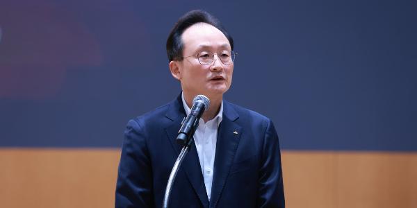 4년 만에 리딩뱅크 탈환한 KB국민은행  이환주 1위 수성 최대 과제는  기업금융   