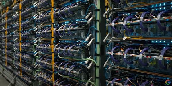 구글 AI 데이터센터 투자 경쟁 아마존에 '우위' 평가, 씨티 