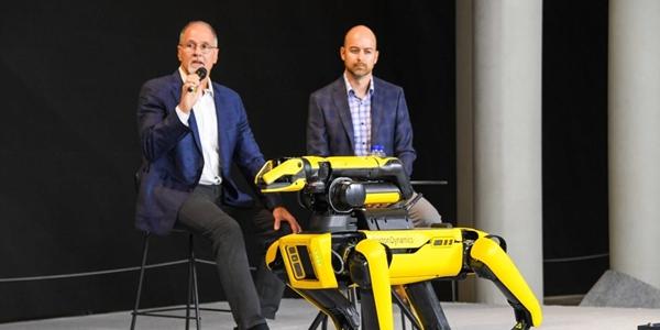 현대차 보스턴다이나믹스 CEO 로버트 플레이터 사임, CFO 직무대행 체제