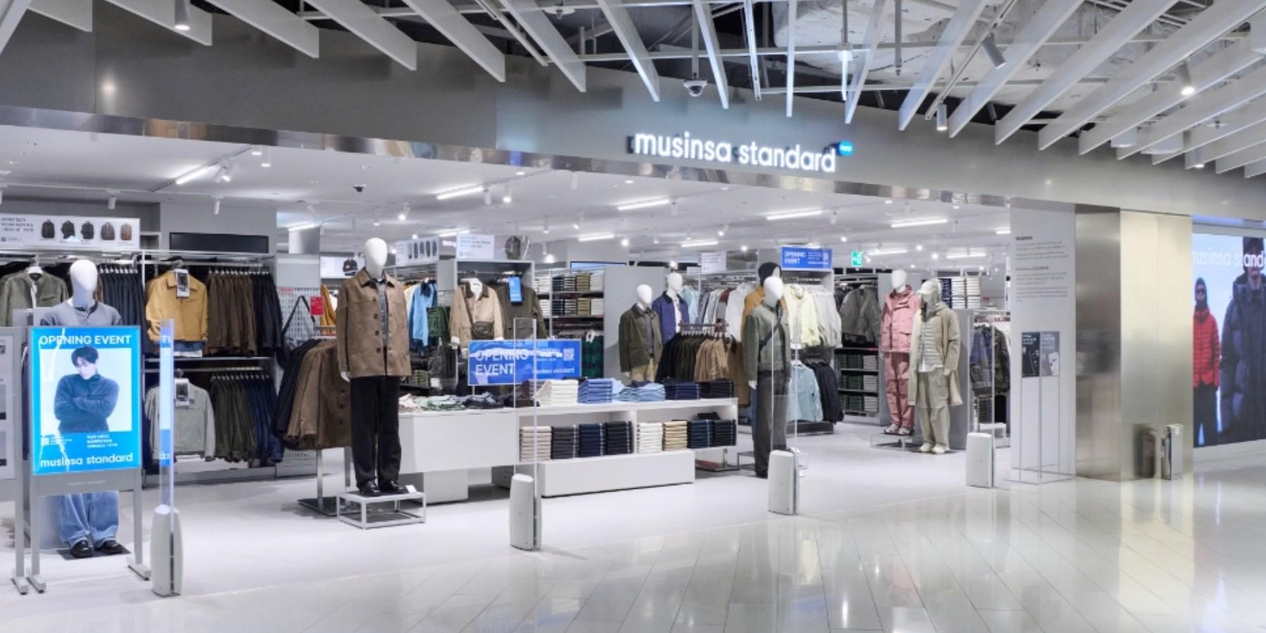 무신사스탠다드 서울 목동·경기 파주에 새 매장 열어, 뷰티 제품군 강화