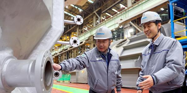 두산 박정원 연초 '현장경영' 연속 행보, 