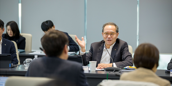 농협금융 '2026년 AXᐧDX 최고협의회' 열어, 이찬우 