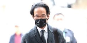 한국앤컴퍼니그룹 회장 조현범 사내이사 사임, 