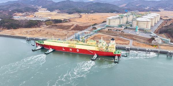 SK이노베이션E&S 호주 바로사 LNG 국내 첫 입항, 20년간 2600만 톤 공급