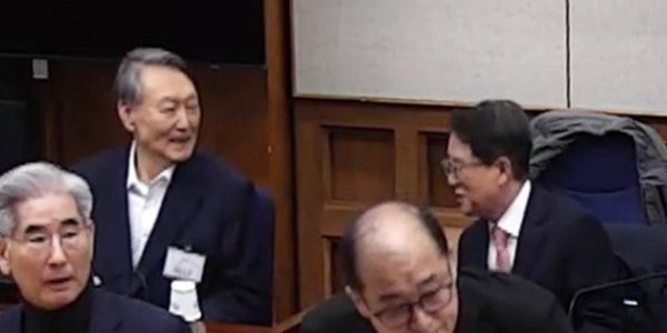 윤석열 전 대통령, 내란우두머리 혐의 1심 무기징역에 항소  