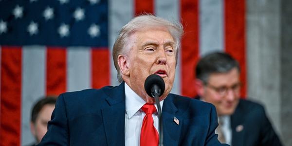 트럼프 기존 맺었던 관세협정 유지 압박, 